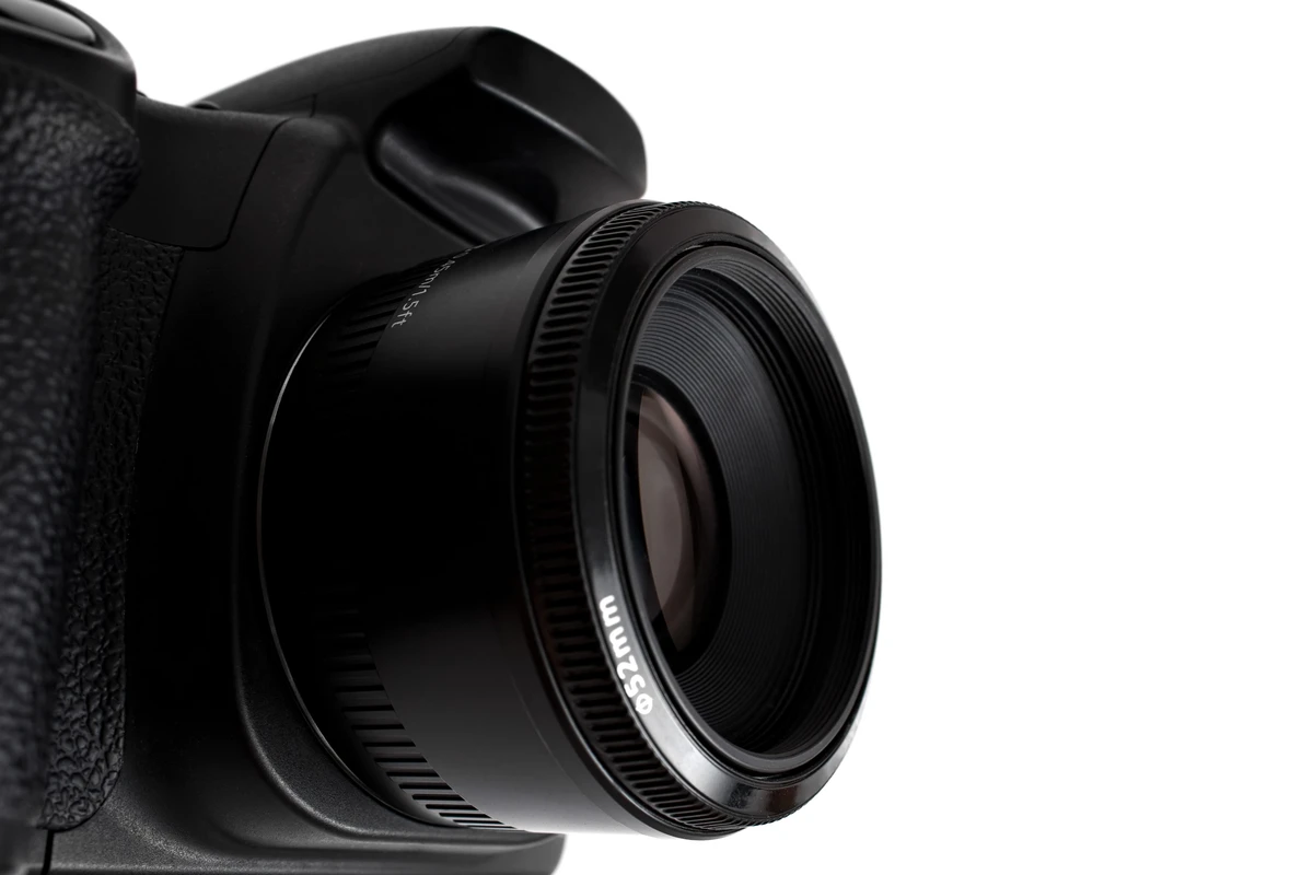 A camera with a big lens.
